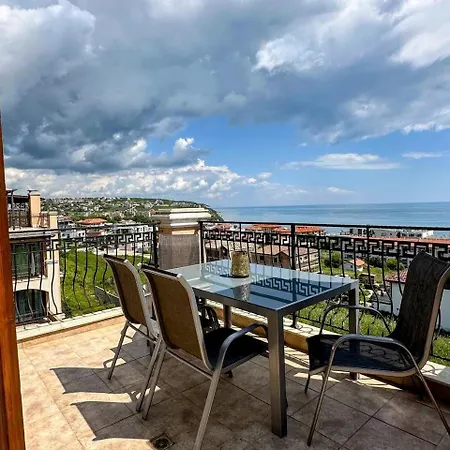 Byala Sea Panoramic View Apartment *